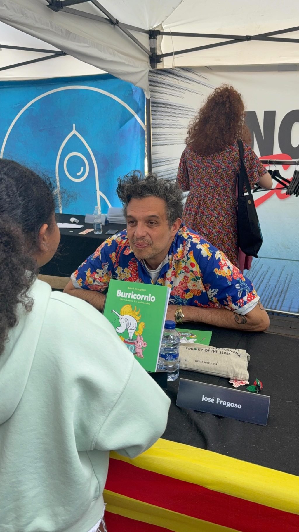 Ya conoces #Burricornio pero… ¿sabías estas curiosidades? Su autor, @josefragosoillustration nos cuenta unos cuentos detalles que puede que no conocieras sobre los personajes del libro. ¡No te lo pierdas!

#comicinfantil #leoyrecomiedo #librosparaniños